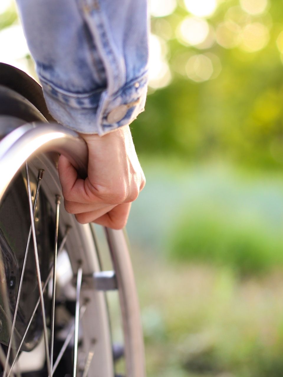 Rehabilitasyon ve İletişim: Engelli Bireylerle Güçlü Bağlar Kurmanın Püf Noktaları